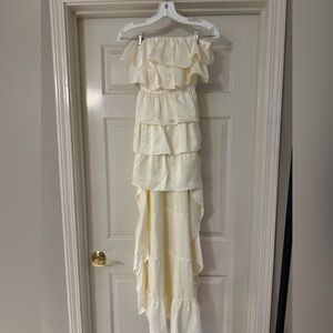 We Wore What. Cute dress. Short in front. Longer in back.